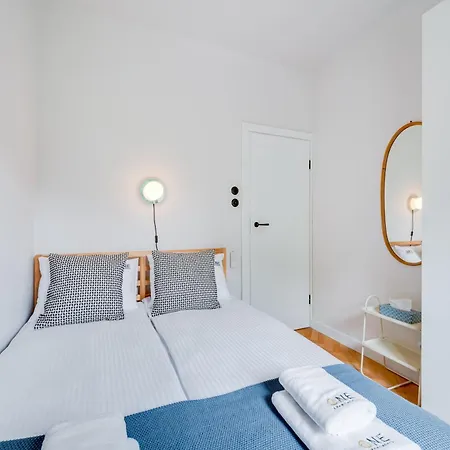 Апартаменти Cinnamon By Oneapartments